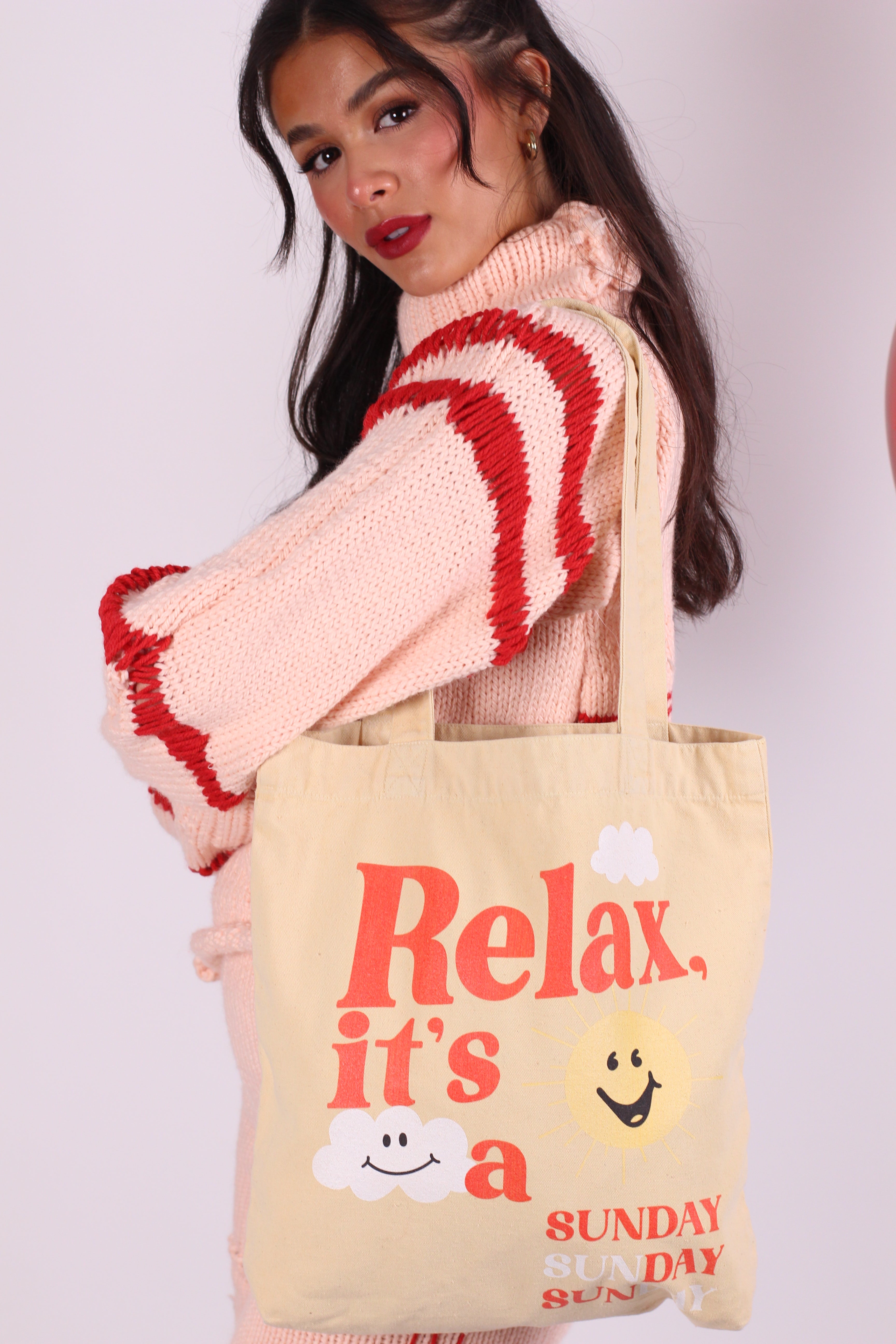 RELAX IT'S A SUNDAY TOTE BAG
